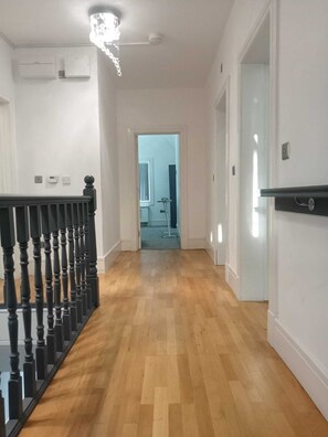 Interior - Remarkable 2-bed Penthouse in Wolverhampton (Wolverhampton)