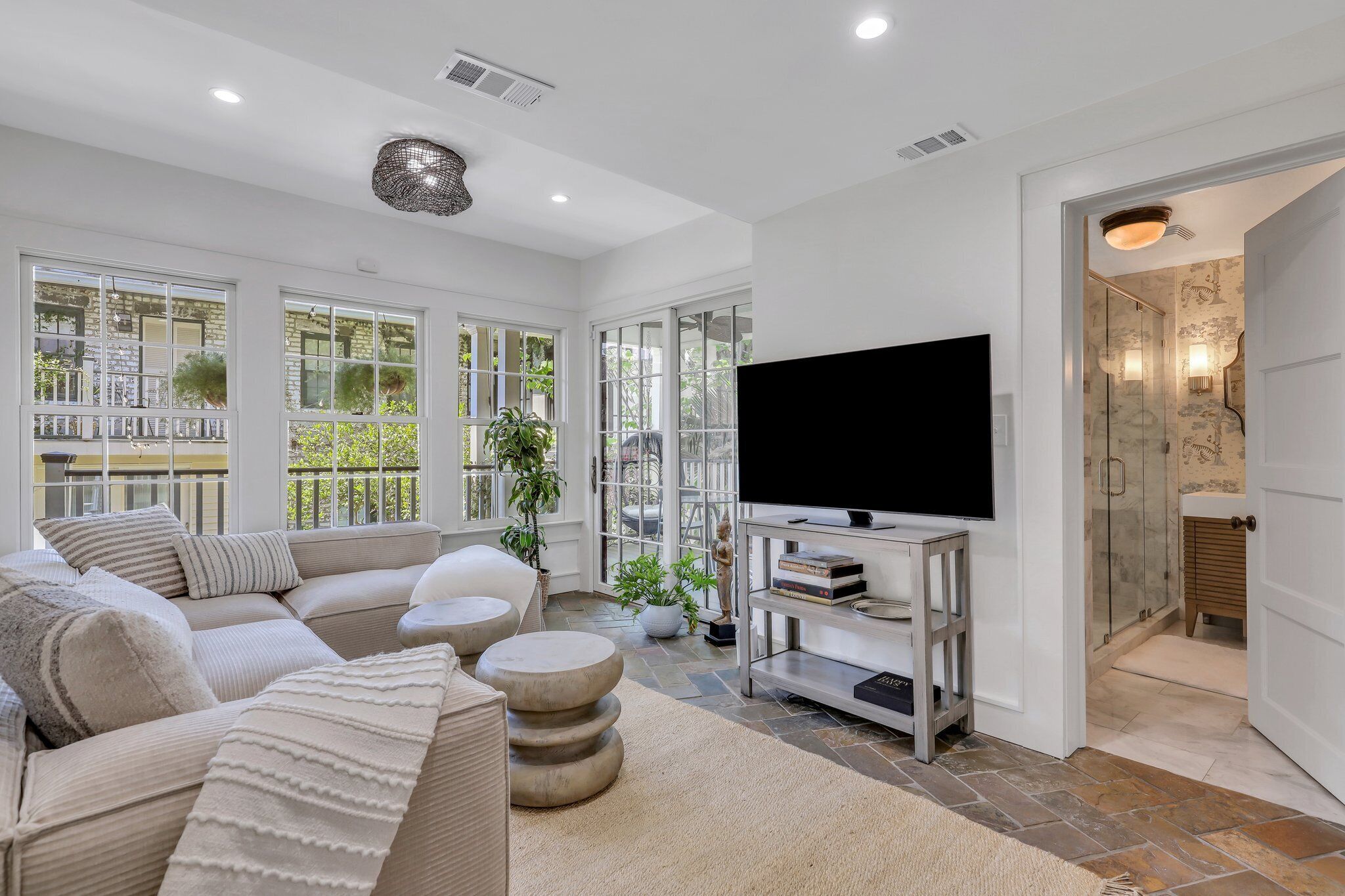 Smart TV, lareira, impressoras