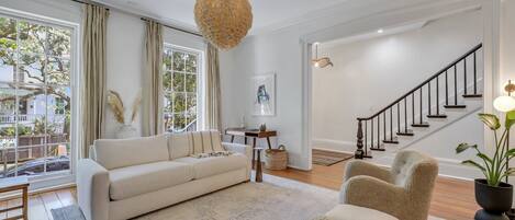 智能電視、壁爐、打印機