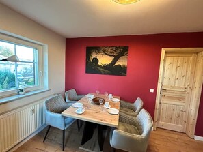 Dining - Fewo Karasek in Oybin mit Panormablick, Kammlage (Oybin)