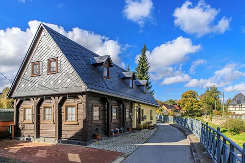 Ferienhaus Sissi mit Whirlpool, Sauna u Sehr Ruhig