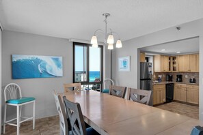 Dining - ⭐Easy Beach Access-Partial Gulf Views-Pool & Tennis-3BR Enclave 605A⭐ (Destin)