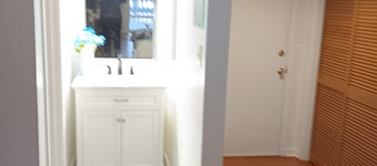 Comfy Corner, a comfortable 2nd floor large one room condo in Fairfield Harbour.