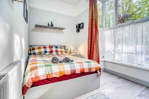 3 bedrooms, iron/ironing board, WiFi, bed sheets - Luxury 3-bed with Free Parking (Birmingham)