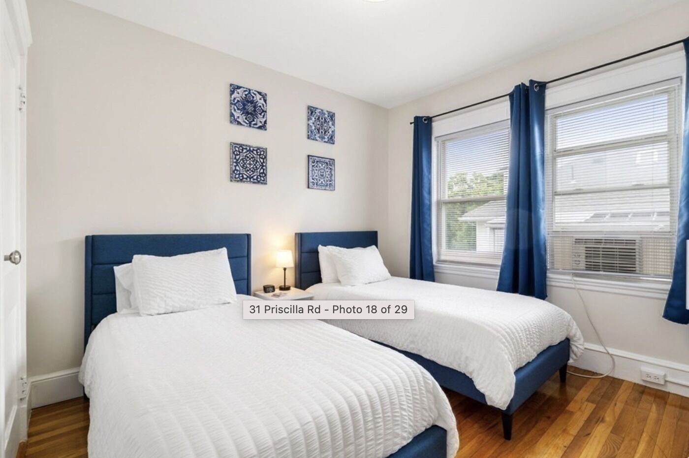 2 habitaciones, tabla de planchar con plancha, cuna de viaje y wifi 