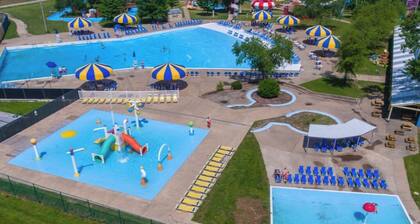 Luxury condo at Mark Twain Lake