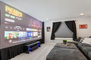 Interior - Marmon Retreat-5BR/hot tub/theater, near TPC & National Sports Center (Blaine)