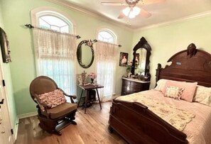 3 bedrooms, iron/ironing board, free WiFi, bed sheets - Serenity Retreat at Shenandoah (Dubach)