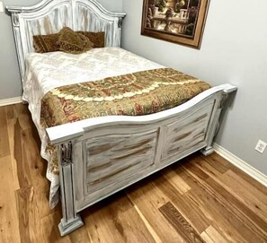 3 bedrooms, iron/ironing board, free WiFi, bed sheets - Serenity Retreat at Shenandoah (Dubach)