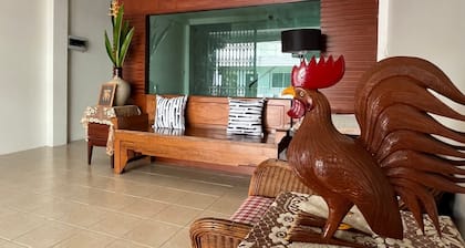 Experience the Essence of Friendship: in the Heart of the Old Town