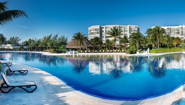 Pool - Amara, beach view apartment
(Cancún)