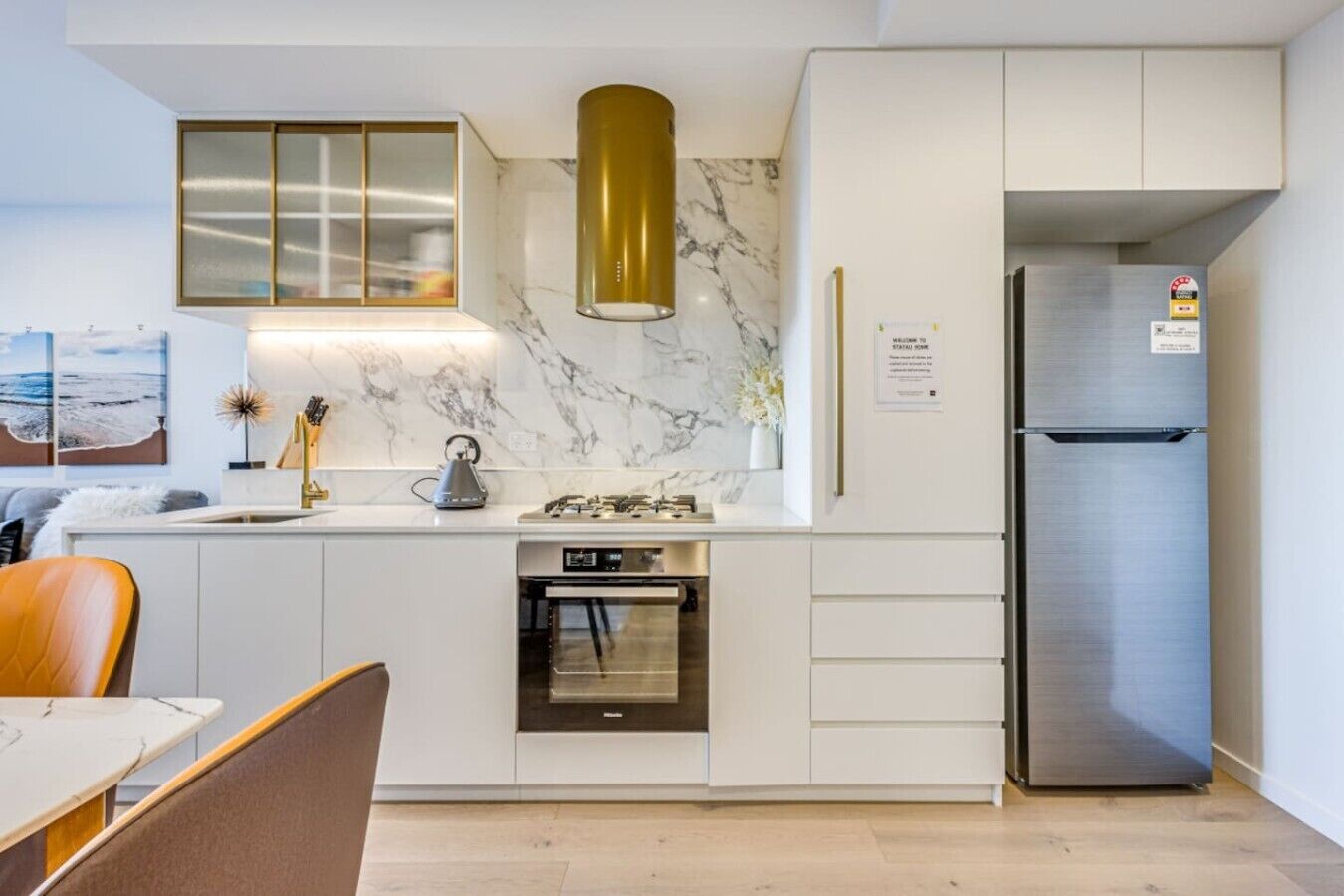Coffee/tea maker, fridge, microwave, oven