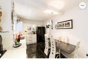 Apartment | Dining - Super Large Apartment in London for Larger Groups (Mitcham)