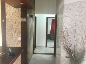 Interior - Casa Aconchegante Mista de Praia e Natureza (Loteamento Costa do Sol Bertioga)