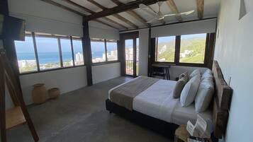 Habitación doble Deluxe, balcón | Minibar, wifi gratis y ropa de cama