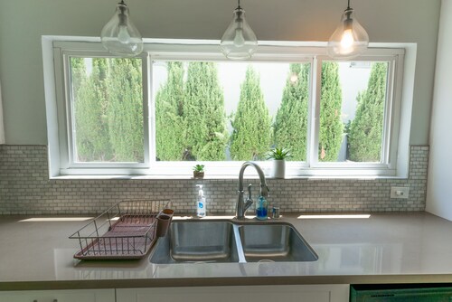 West Hollywood Condo Near Cedar-Sinai