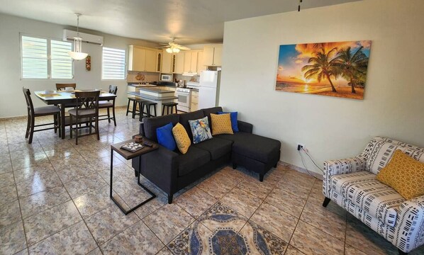 Smart TV - Single Family Home, 3 bedrooms, 2 bathrooms, Beautiful Beaches nearby! (Yeguada)