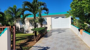 Property grounds - Single Family Home, 3 bedrooms, 2 bathrooms, Beautiful Beaches nearby! (Yeguada)