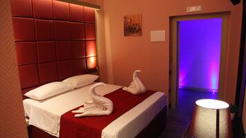 5 Schlafzimmer, Bügeleisen/Bügelbrett, WLAN, Bettwäsche