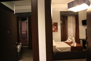 5 Schlafzimmer, Bügeleisen/Bügelbrett, WLAN, Bettwäsche