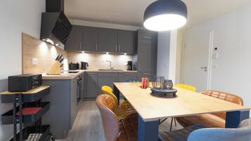 KylskÄp, ugn, spishÀll och diskmaskin