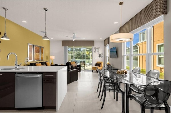 Interior - 3 Bedrooms/ 3 Bathrooms/ Silver Creek (1521 RC) (Clermont)