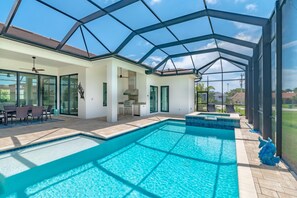 Outdoor pool - New House W/Heated Pool with Hot Tub Across Street from Park, Close to Beach (Marco Island)