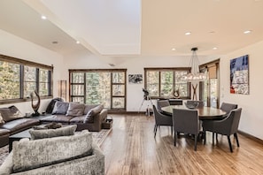 Interior - Gorgeous Mountain Residence, Spectacular Views, Fire Pit (Vail)