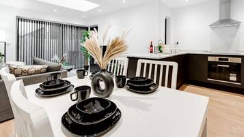 House | Dining