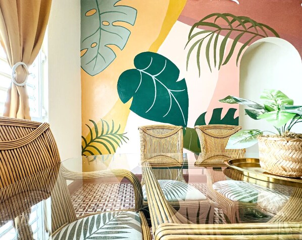 المنشأة من الداخل