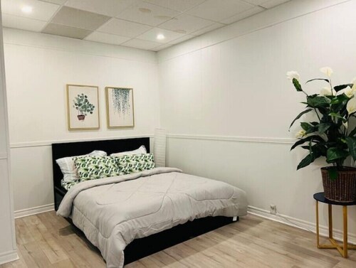 CLEAN +Spacious + MOMO Apartment
