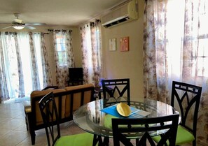 Dining - West Coast Private (Fitts Village)