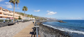 Caletillas Waves & Pool