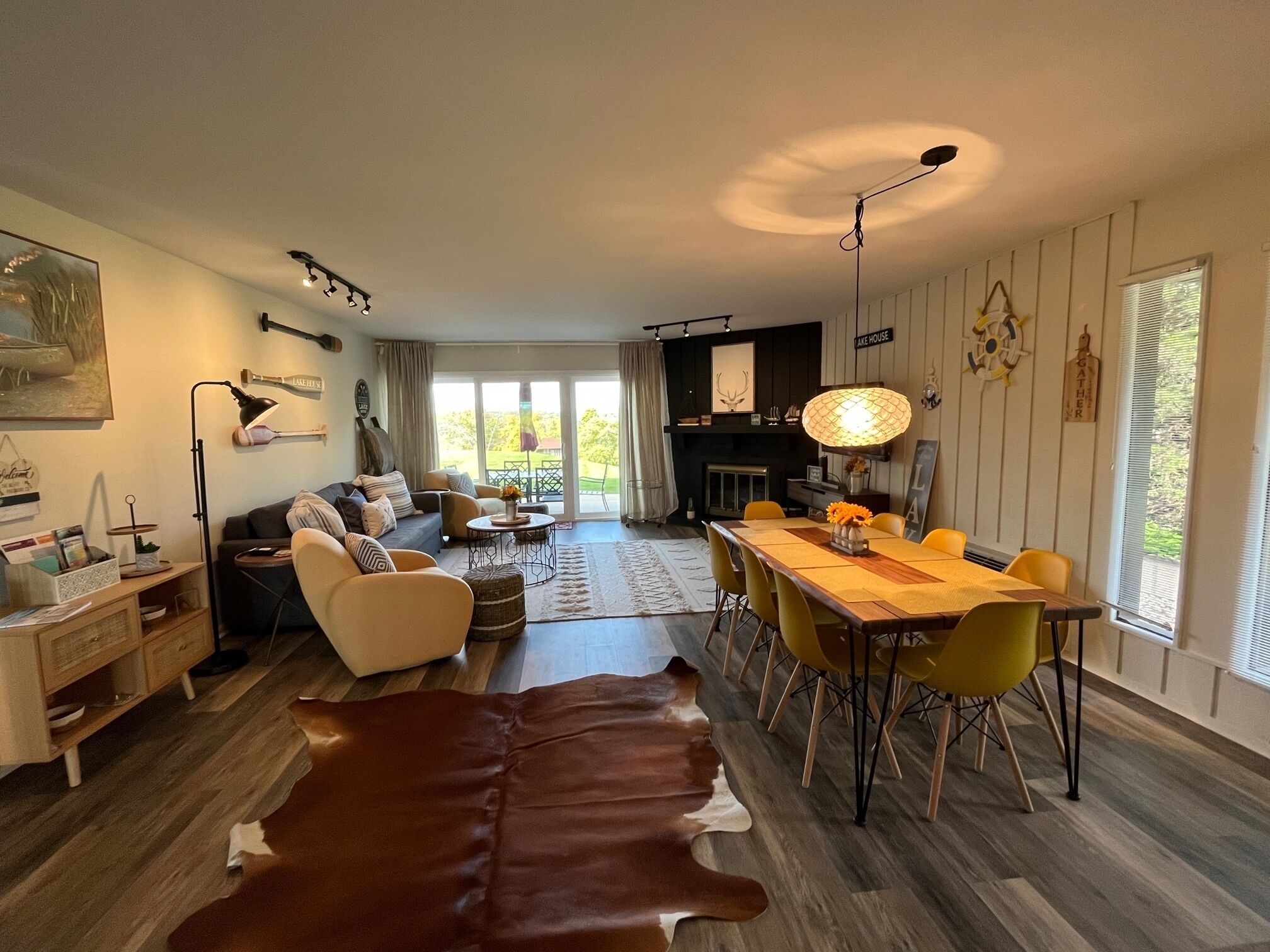 Smart TV, fireplace, video games