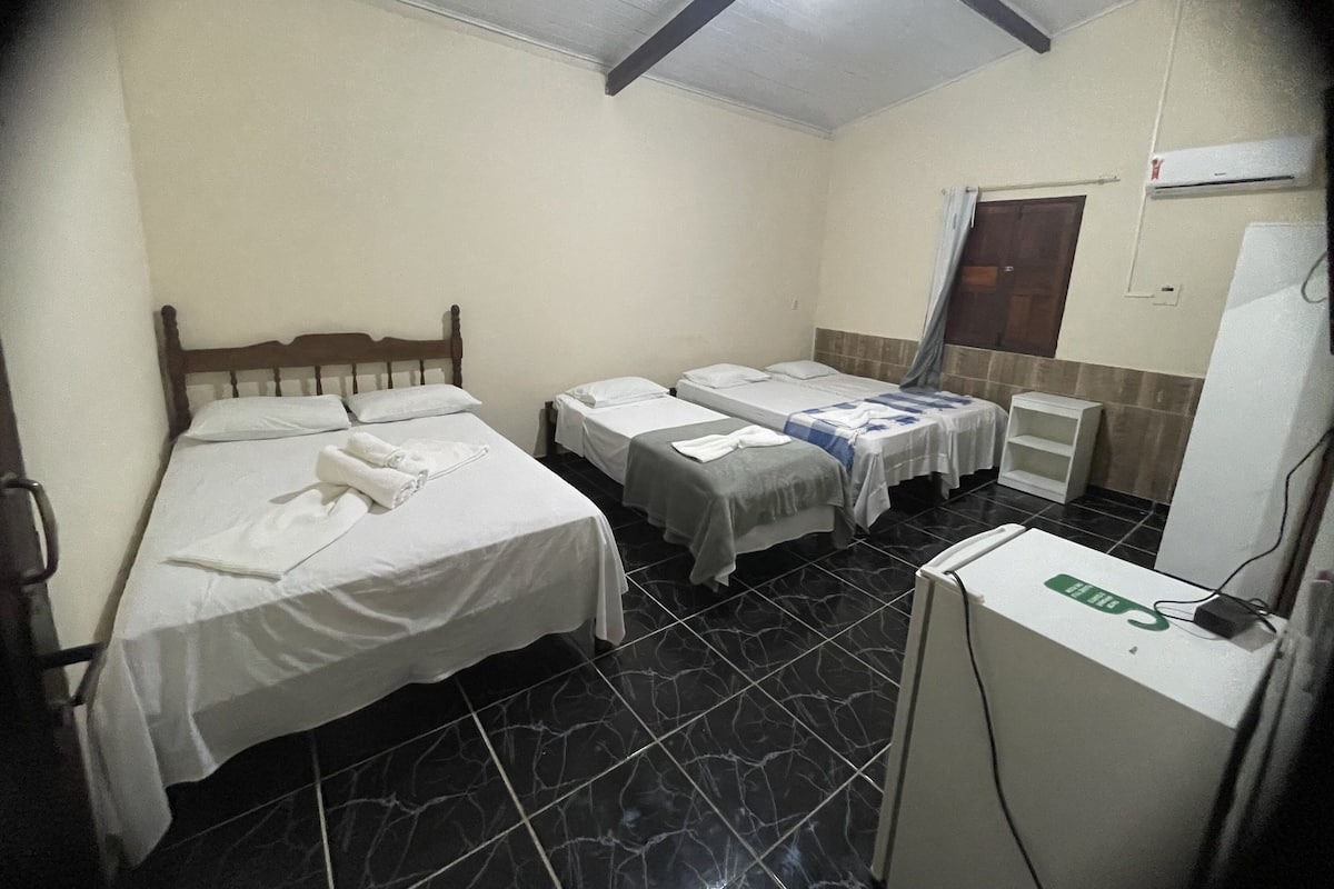 1 habitación y caja de seguridad en la habitación