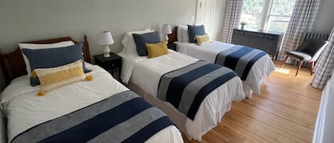 6 chambres, bureau, lit parapluie, Wi-Fi gratuit