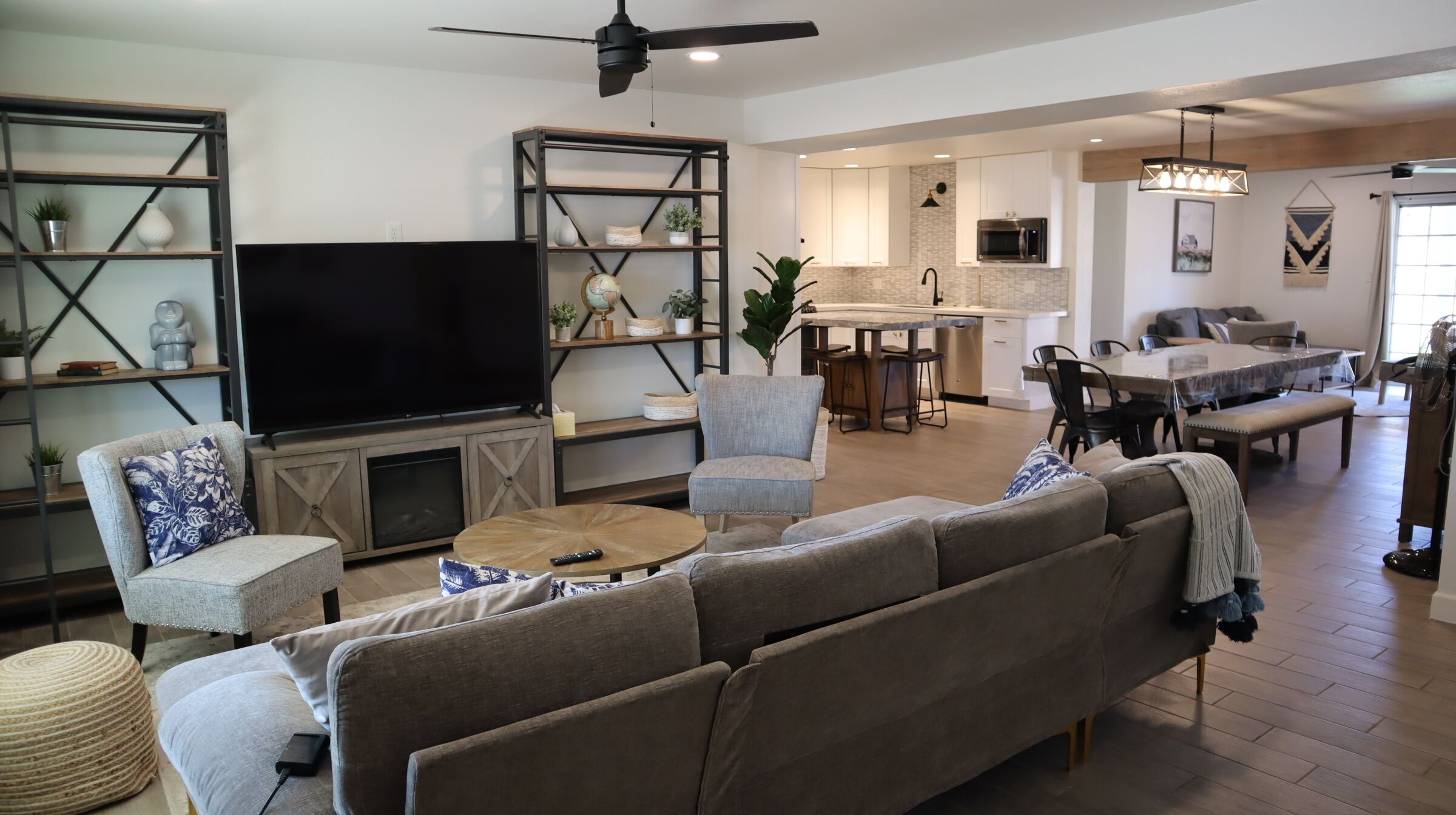 Oasis in Paradise - Best Location - Family friendly 4BR & Putting Green

