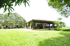 واجهة المنشأة