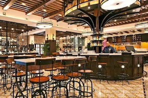 Bar (in der Unterkunft)