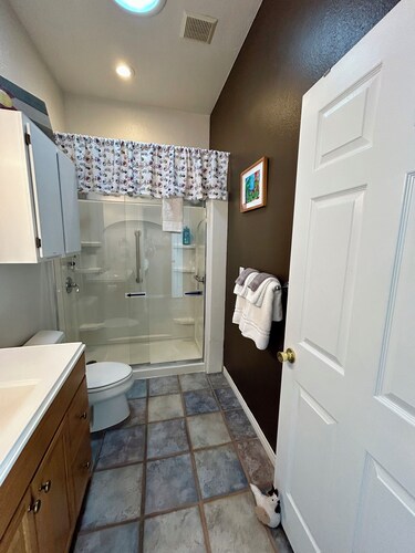 New Listing- Monument View Guesthouse; Rural Fruita Biking Retreat!