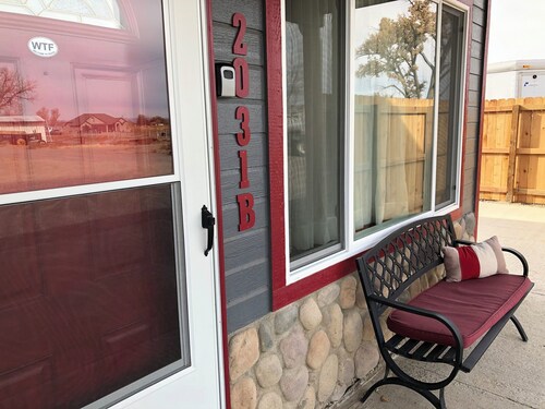 New Listing- Monument View Guesthouse; Rural Fruita Biking Retreat!