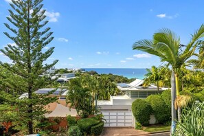 Property grounds - Beachside Family Home, Sunrise Beach (Sunrise Beach)