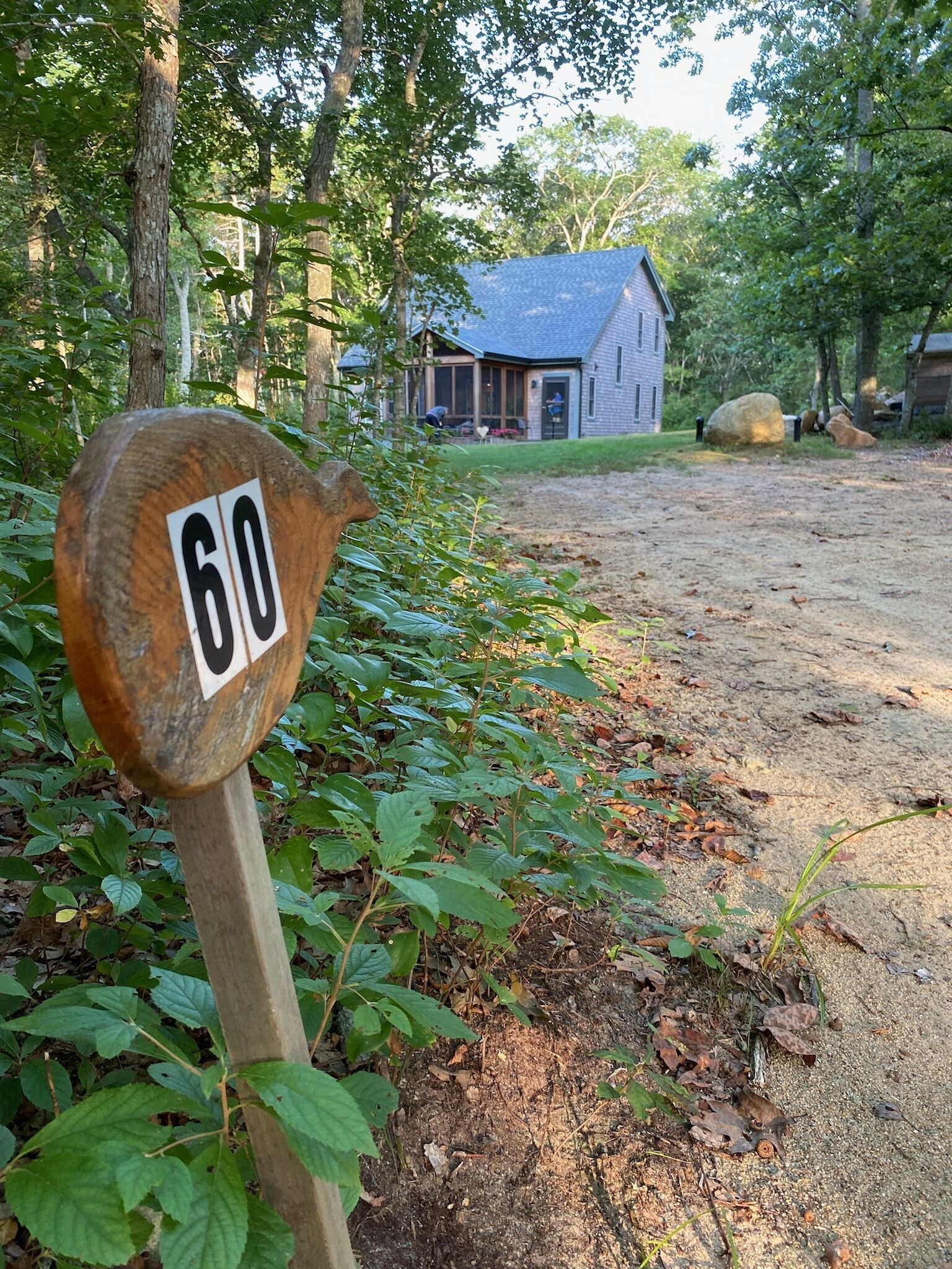 Nestled in the woods w/ outdoor shower, firepit, streamside trail, Vincent Beach