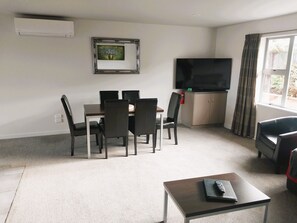 Two Bedroom Unit | Living area | 32-inch LCD TV with satellite channels - 388 on Tay Motel  (Invercargill)