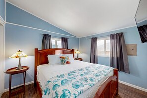 2 soverom, strykejern/-brett, internettilgang og sengetøy