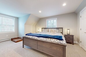 4 chambres, bureau, accès Internet, draps fournis