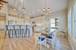 House (4 Bedrooms) | Interior - Private Pool Retreat Walk to Beach 2 Living Spaces + Game Room for Groups (Port Aransas)