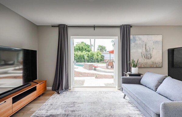 تلفزيون ذكي