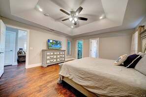 3 室のベッドルーム、アイロン / アイロン台、WiFi、ベッドシーツ