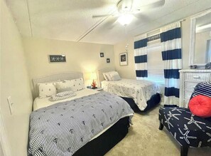 2 chambres, fer et planche à repasser, lit de bébé portatif, Wi-Fi